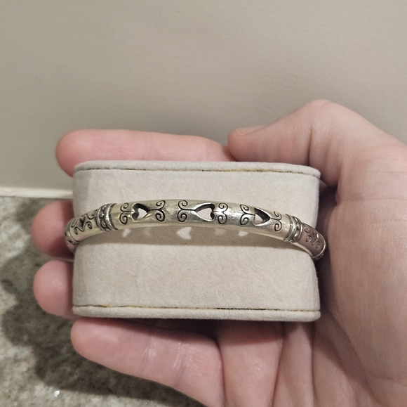 Brighton Shot Through The Heart Round Etched Bangle Bracelet - Picture 3 of 5